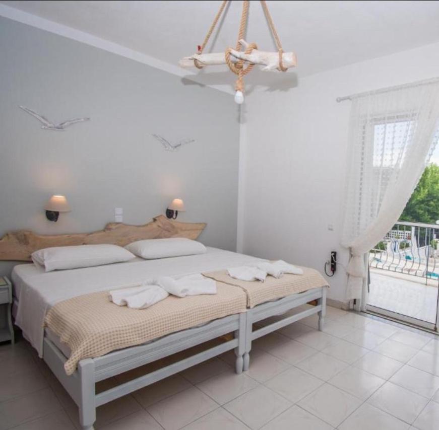 Alexandros Aparthotel Poros Town Exterior photo
